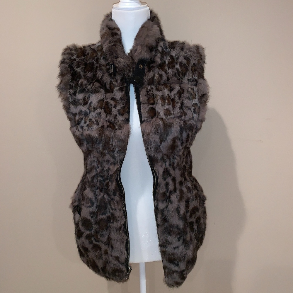 NWT Jocelyn Reversible Rabbit-Fur Vest - MEDIUM